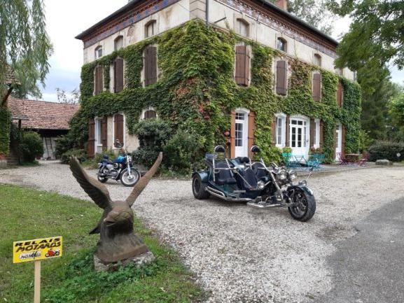 La Belle D'Antan Bed & Breakfast Saint-Bonnet-en-Bresse Eksteriør bilde