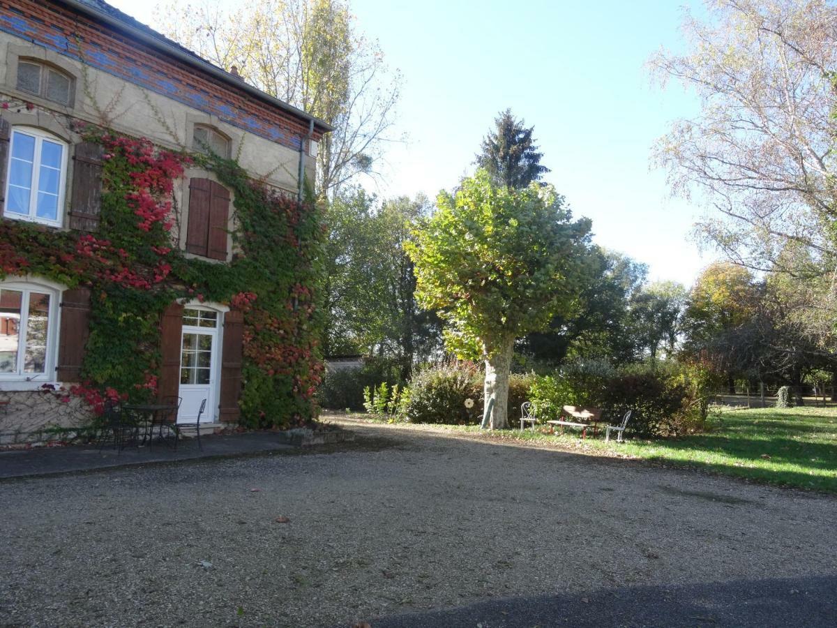 La Belle D'Antan Bed & Breakfast Saint-Bonnet-en-Bresse Eksteriør bilde