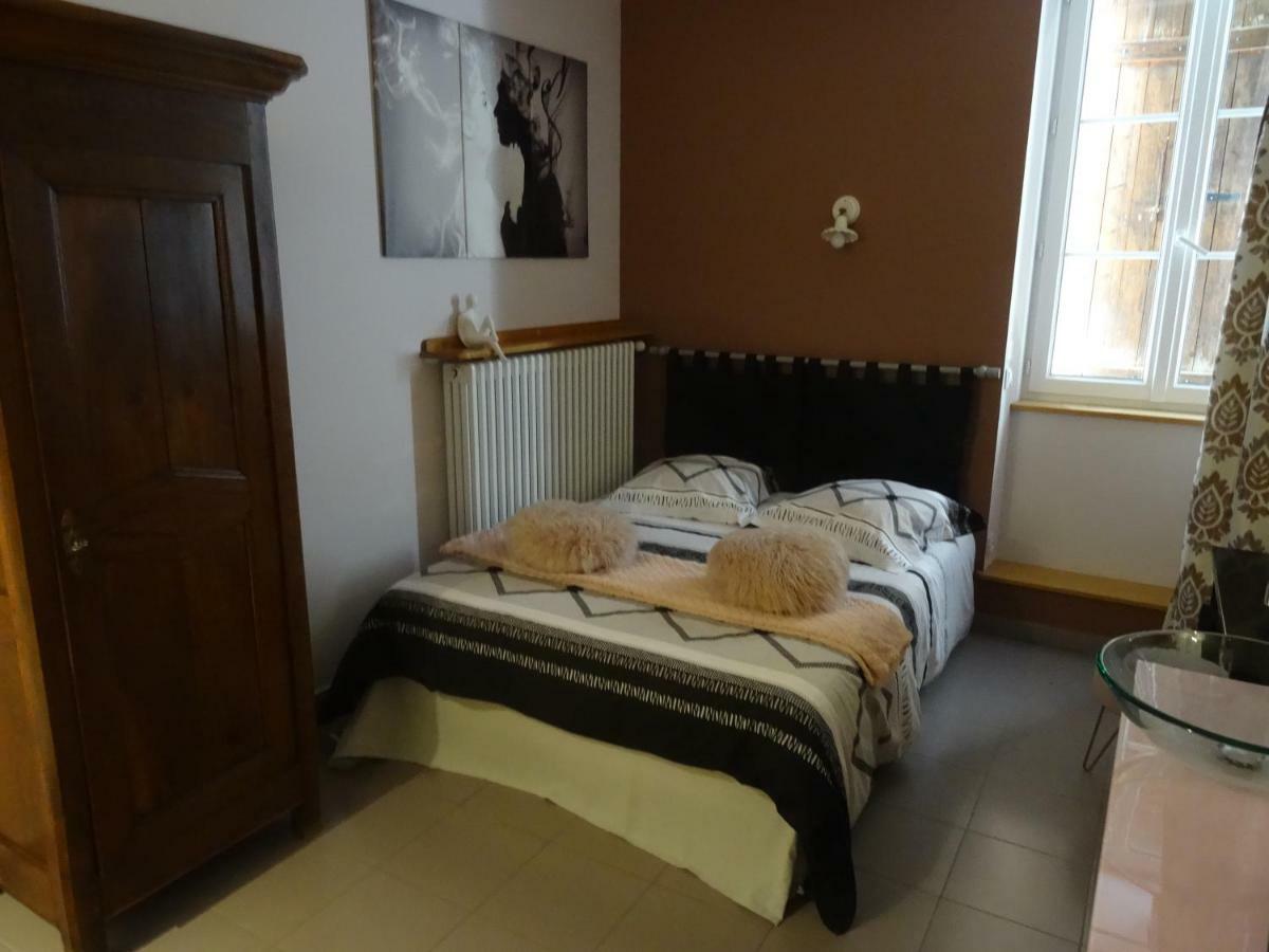 La Belle D'Antan Bed & Breakfast Saint-Bonnet-en-Bresse Eksteriør bilde