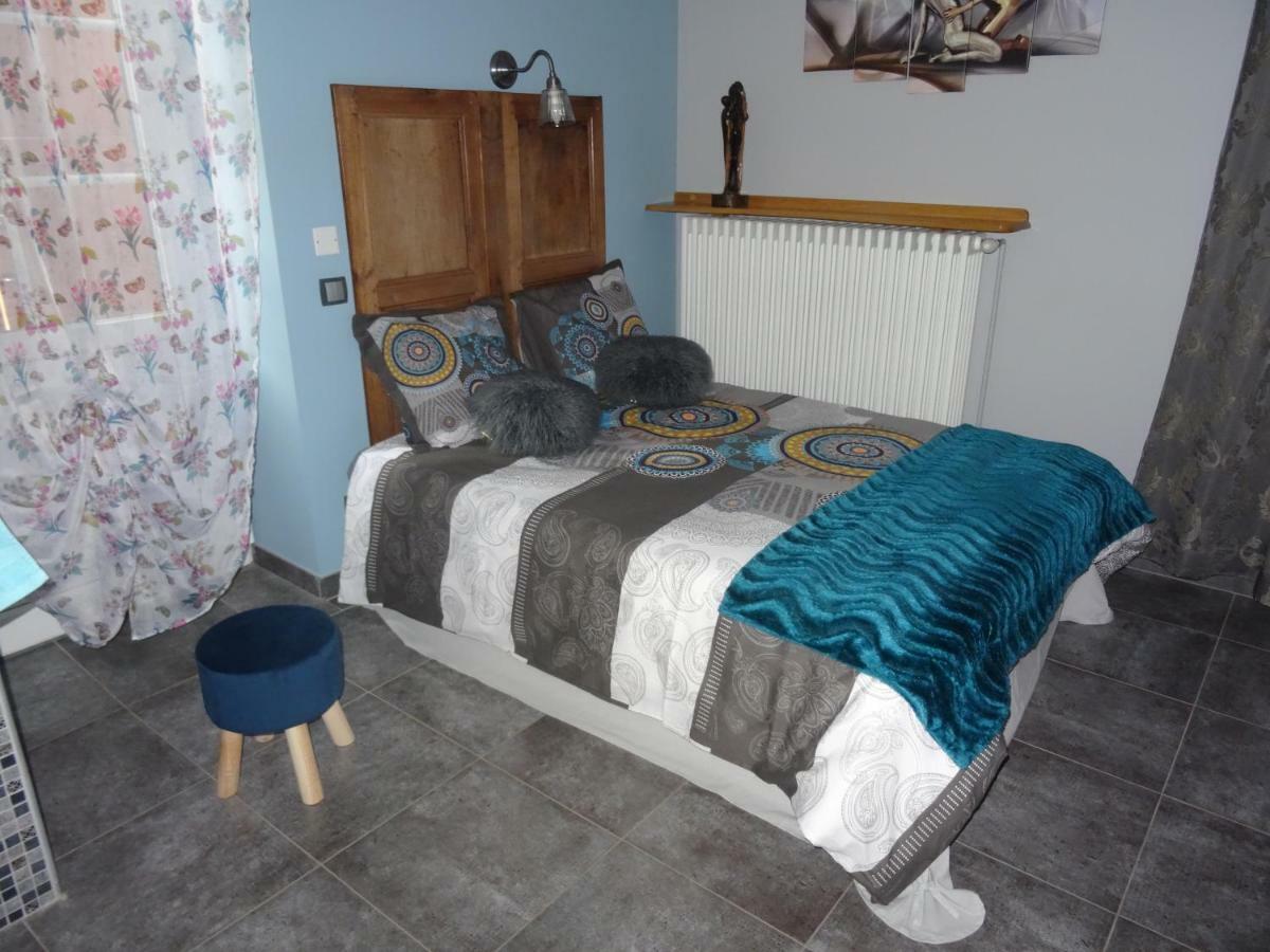 La Belle D'Antan Bed & Breakfast Saint-Bonnet-en-Bresse Eksteriør bilde